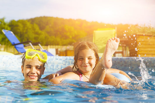 Jeu piscine du mercredi : Les déménageurs