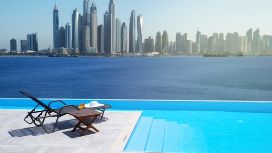 Comparatif des éclairages subaquatiques pour piscine